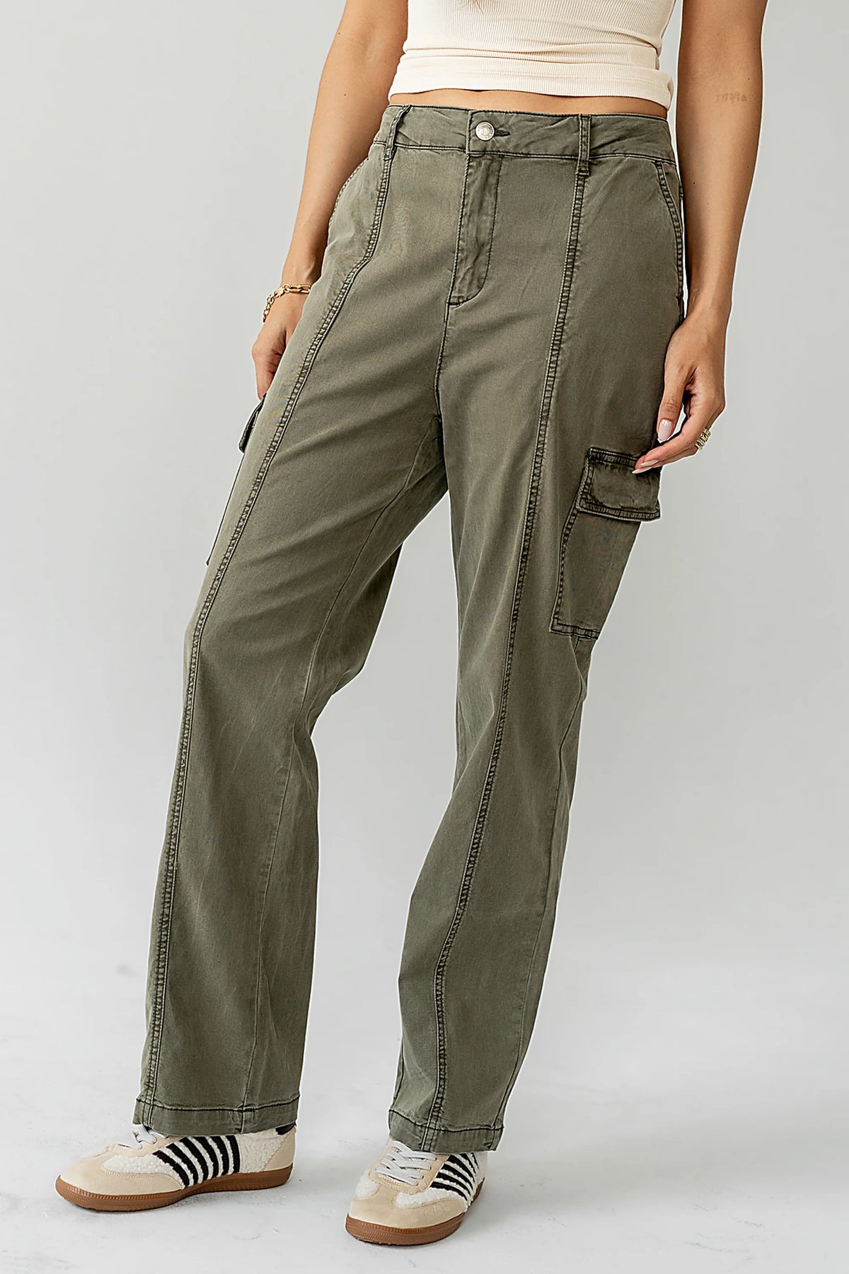 Gracie Straight Leg Pants in Olive