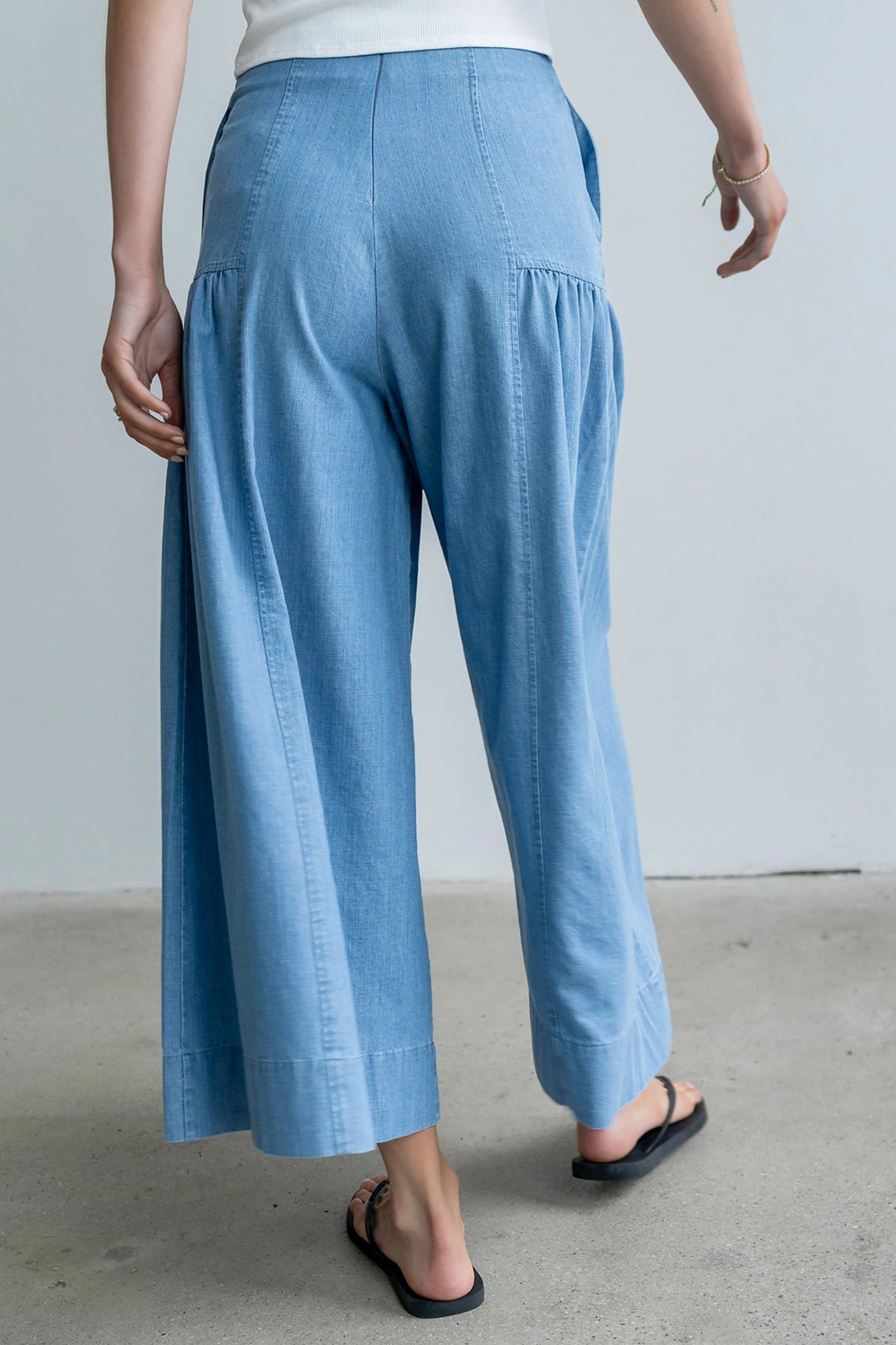 Kali Cropped Wide Leg Pants